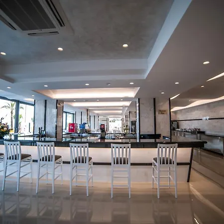 Beach Hotel 3*